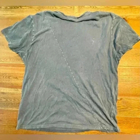 L | Metallica Diagonal Chest Seam | Grunged | Faded Seams - Picture 3 of 3